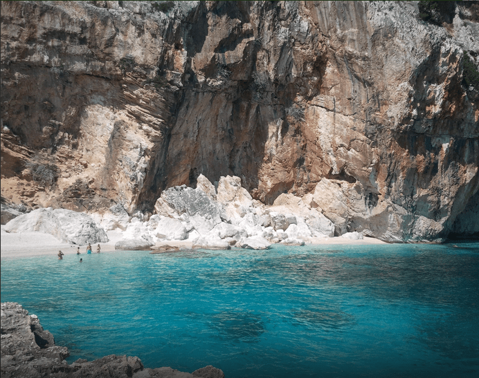 Cala Mariolu, Baunei